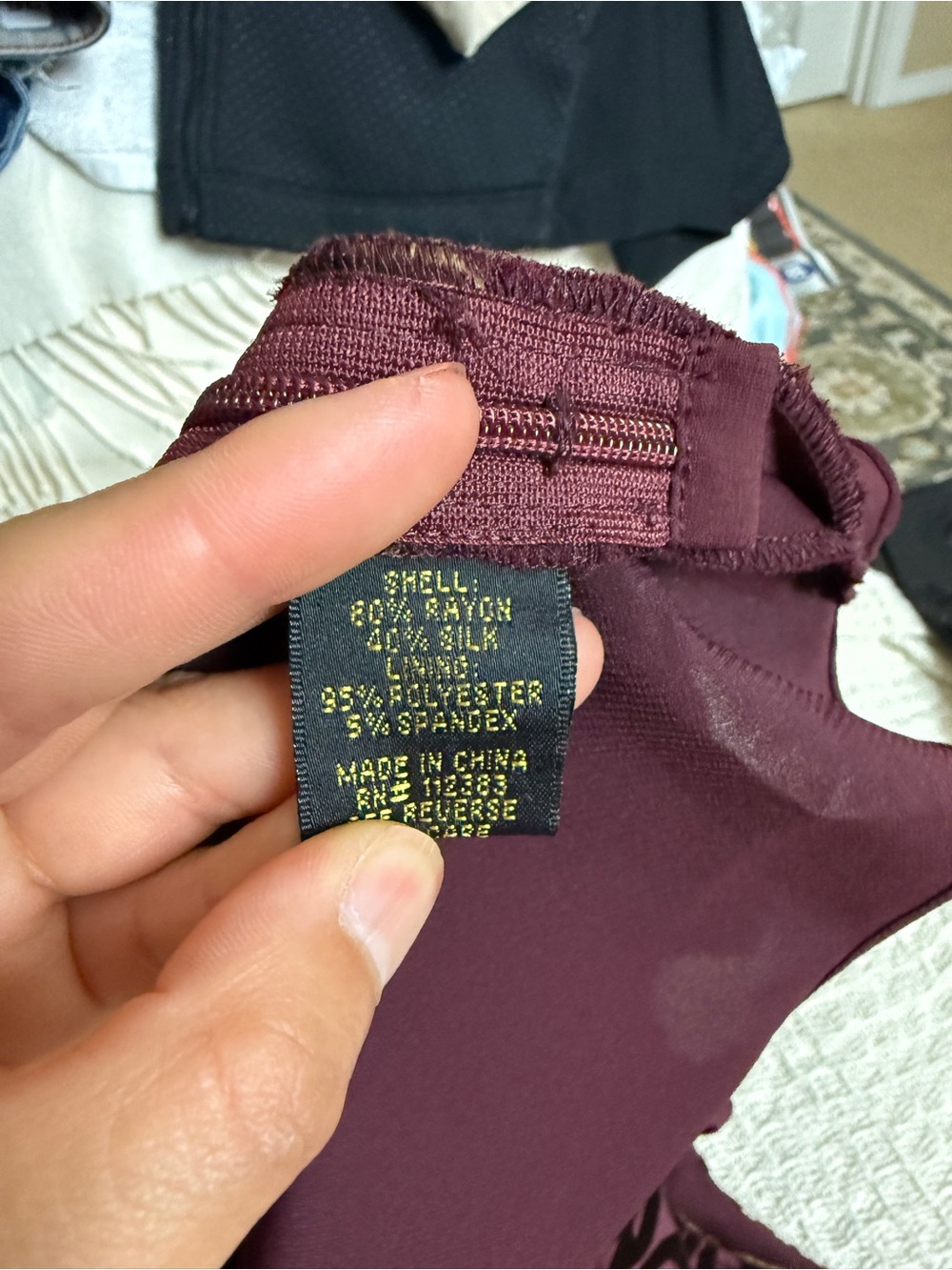 Reba Vintage Burgundy and Gold Velvet-Print V-Neck Silk Camisole Size 8 - Picture 9 of 9